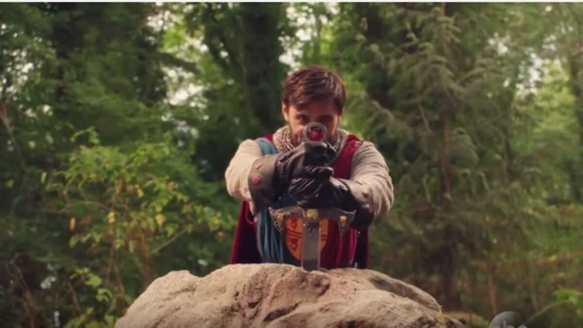 Once Upon A Time saison 5 Un teaser dévoile Excalibur