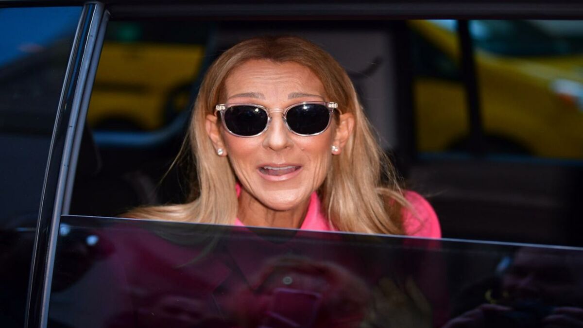 Céline Dion opte pour une coupe de cheveux de saison