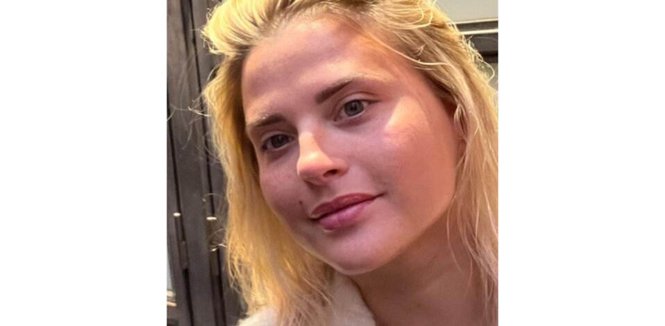 Kelly Vedovelli Se Montre Sans Maquillage Son Look Au Naturel Pate Les Internautes