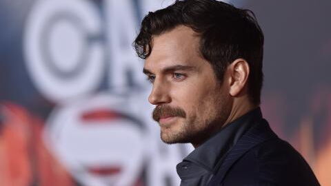 Henry Cavill lâche DC pour rejoindre Marvel ? La guerre est lancée entre les deux studios