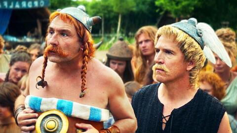 "C'est une catastrophe", le nouveau film Astérix et Obélix détruit par un youtubeur