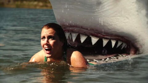 Voici le PIRE film de requins de l'histoire, il est noté 1 sur 10 par les spectateurs