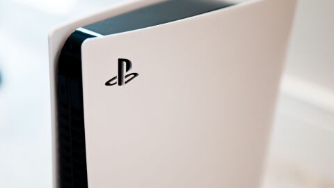 PS5 : il achète la console 345 euros sur Facebook et fait une découverte abjecte