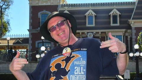 Record : voici l'homme qui a passé le plus de temps à Disneyland dans sa vie