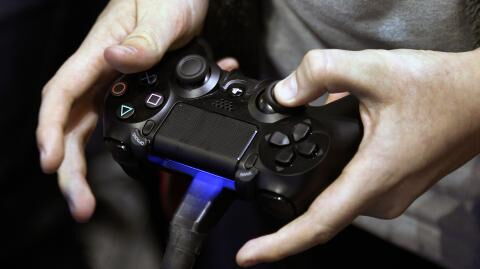 Confinement : l'OMS recommande les jeux vidéo pour lutter contre le Coronavirus