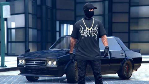 GTA 5 : 9 ans après, ce joueur fait une découverte majeure sur les tenues du jeu