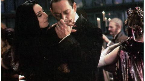 La famille Addams : quelles sont les actrices qui ont joué le rôle de Morticia ?