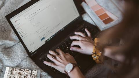 Quelle est la différence entre Cc et Cci dans un mail ?