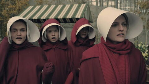 The Handmaid’s Tale saison 6 : Elisabeth Moss annonce une conclusion “très surprenante”