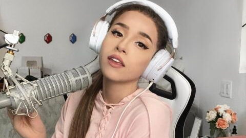 Twitch : Pokimane révèle pourquoi les viewers lui font des dons astronomiques