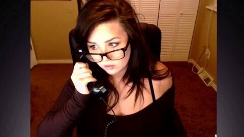 La streameuse Kaceytron bannie de Twitch après une blague sur le COVID-19