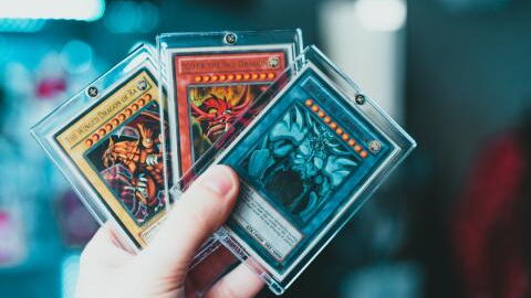 Une joueuse quitte précipitamment un tournoi Yu-Gi-Oh à cause de la mauvaise odeur des participants