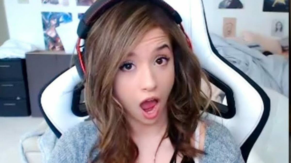 League Of Legends La Streameuse Pokimane Se Rend Compte Quelle Rit