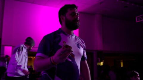 Smash Bros : Hungrybox remporte un tournoi de Melee avant de se faire jeter un crabe mort dessus