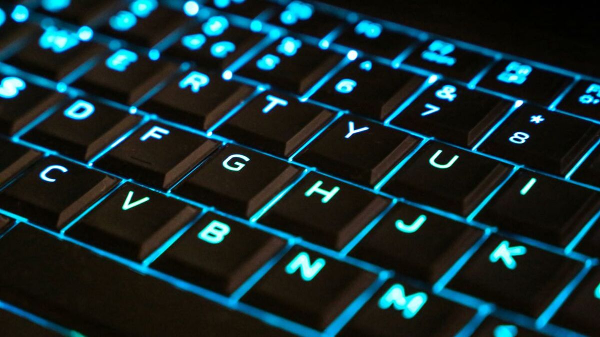 Ordinateurs : pourquoi écrit-on sur des claviers AZERTY ?