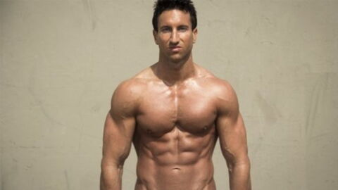 Having Trouble Building Your Upper Body Strength? Try These 4 Easy Exercises