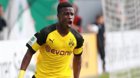 14 Year-Old Football Phenom Made Millionaire Thanks To Nike!