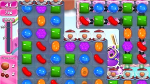 Candy Crush Saga level 1027: solution and tricks to passing the level