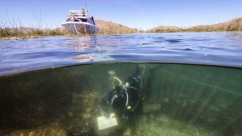 Archaeologists Stunned By Evidence Of A Mysterious Ancient Civilisation At The Bottom Of Lake Titicaca