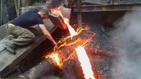 This Man Can Pass His Hand Through Molten Steel Completely Safely - Here's How...