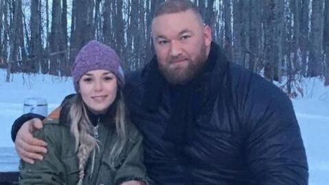 Everyone's Freaking Out About This Picture Of The Mountain For One Specific Reason