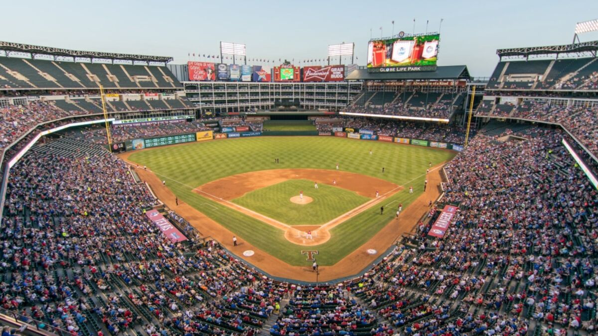 Kiss Cam: Worst Possible Couple Caught on the Big Screen