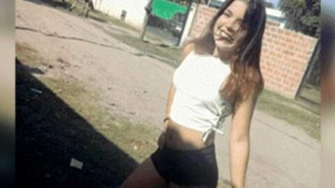 She Updated Her Profile Photo - But Went Viral For This One Weird Detail