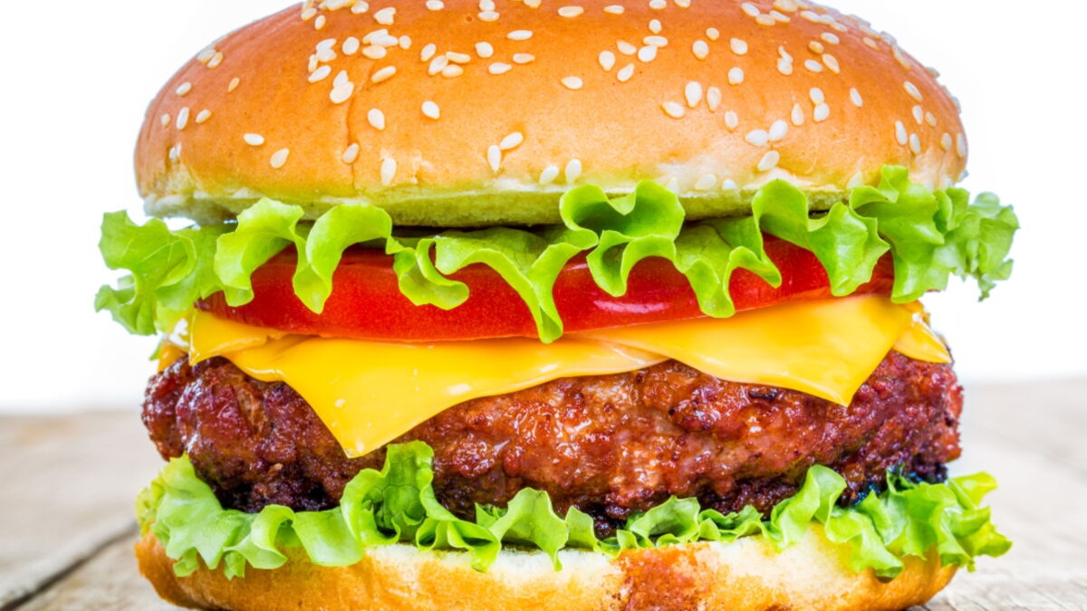 McDonald's Are Giving Away FREE Cheeseburgers All This Week Here's