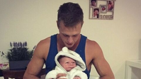 At 23 Years Old, This Man Became A Father And Grandfather Just One Week Apart