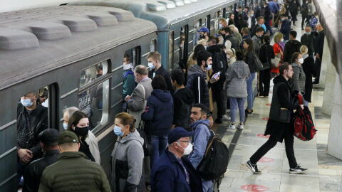 COVID-19: The White House refuses to enforce masks on public transport