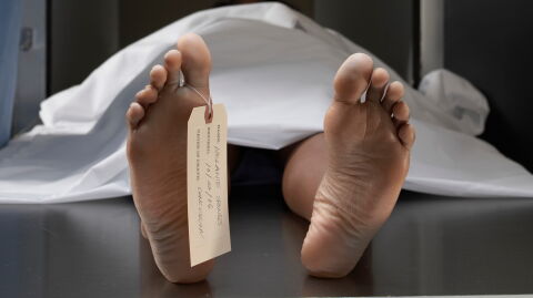 74-year-old man wakes up in a freezer 20 hours after being declared dead