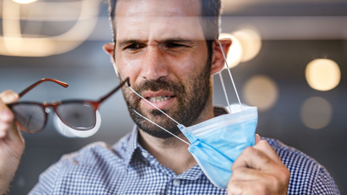 How to stop your glasses from fogging up while wearing a mask