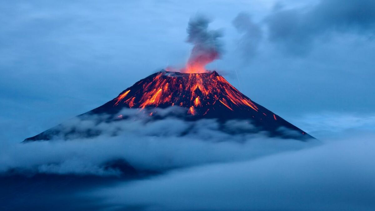 Super Volcanoes Are Much More Likely To Wipe Us Out Than Asteroids