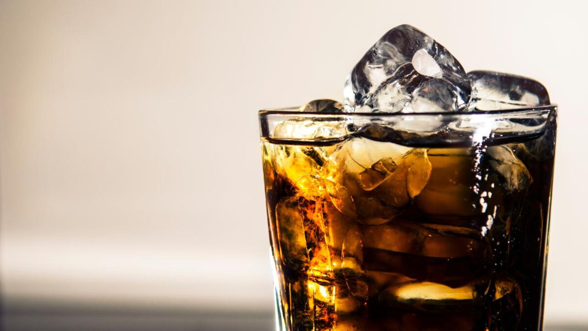 Doctor reveals mixing alcohol with diet soda will get your more tipsy