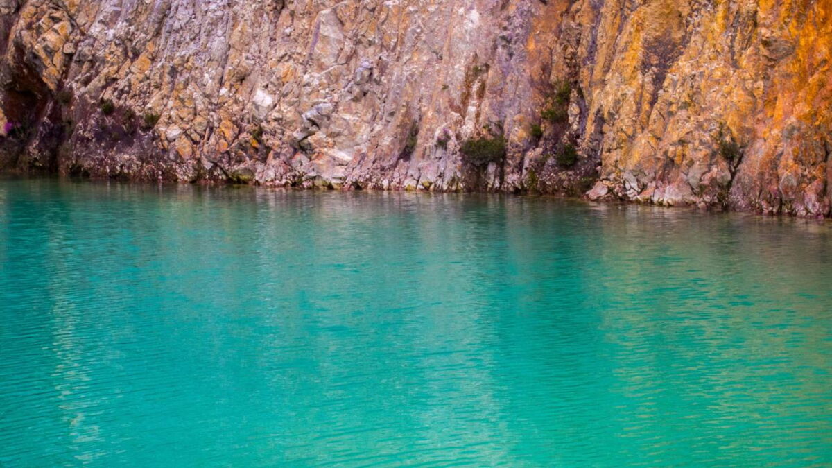 Spanish lake known as the ‘Galician Chernobyl’ is making influencers sick