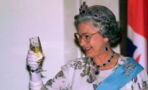Queen has secret tunnel in Buckingham Palace that leads to one of London's most famous bar