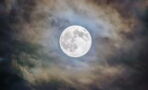 The Moon: We now know why only one of its sides has so many dark spots