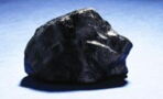 Extremely rare meteorite fragment tells us more about the beginnings of our solar system