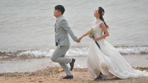 They married and divorced 23 times in a month