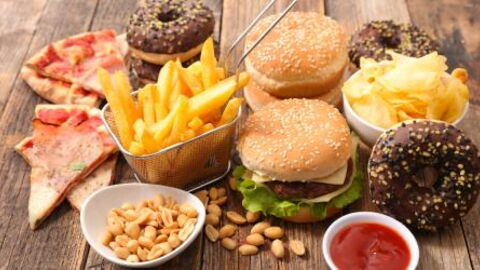 A Teenager's Fast Food Diet Causes Him To Go Blind