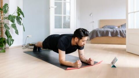 Under quarantine? Here are 5 tips to make your own home gym!