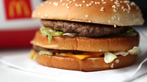 We finally know what's in the famous McDonald’s Big Mac! You’re in for a surprise!