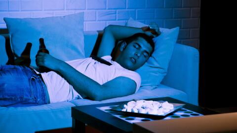 Study shows sleeping with the television on could promote weight gain