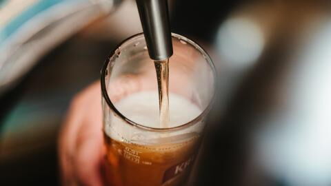 Erectile dysfunction: Drinking beer can help men get it up, study finds