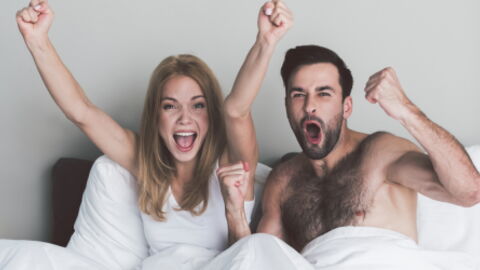 If You Watch Netflix In Bed This New Feature Will Change Your Life