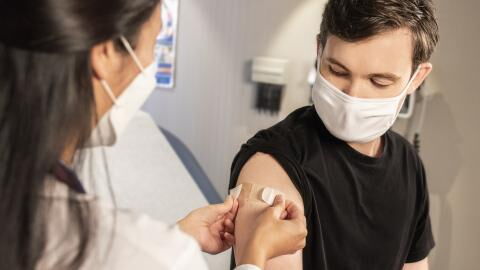 Brits in their 30s will be receiving first dose of COVID jab ahead of schedule