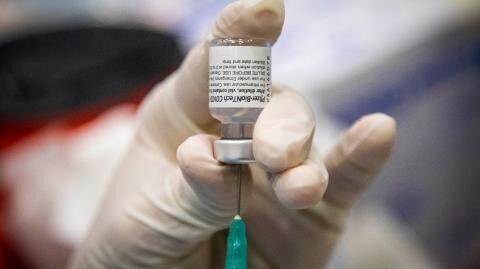 Study shows two in five high-risk people have ‘low or undetectable’ COVID antibodies after two jabs