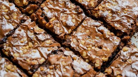 This is how much cannabis is in the world's largest weed brownie