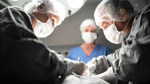 Woman dies after getting covid-infected lungs in transplant surgery