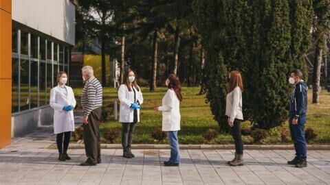 COVID: Doctor jabs 20,000 people with illegal homemade vaccine